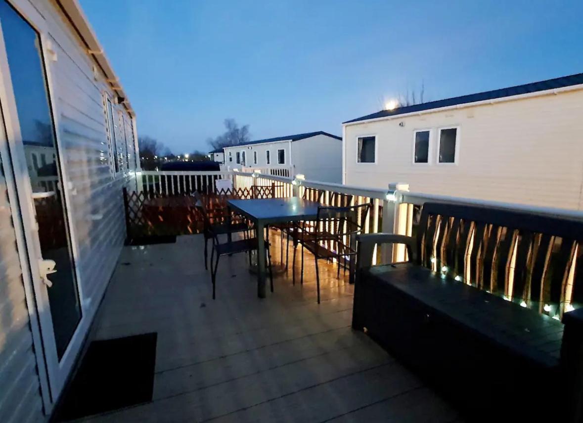 15 Kestrel Close Hot Tub Retreat タターズホール エクステリア 写真